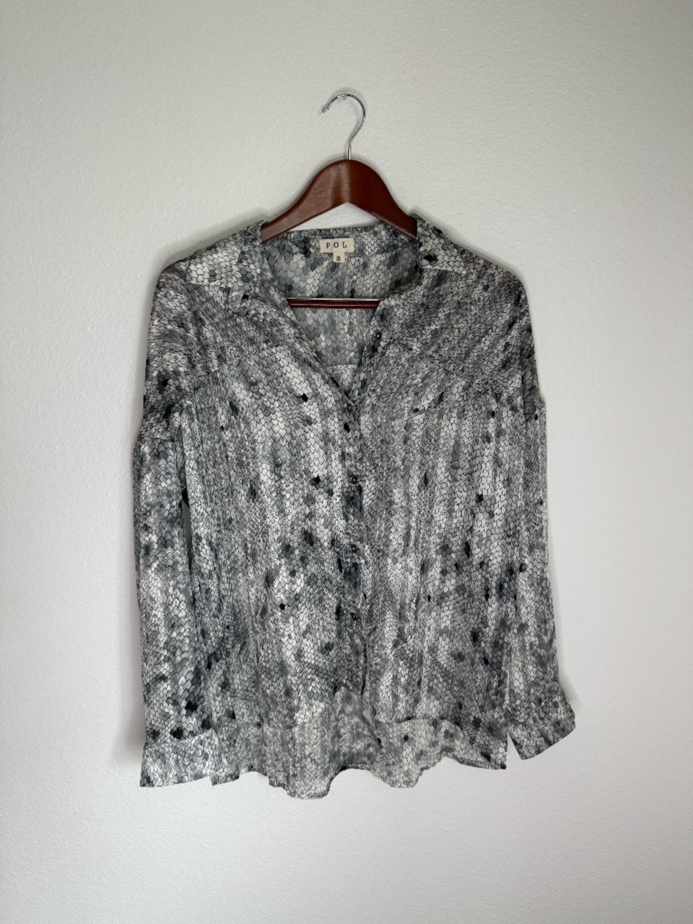 Gray Pol Button-Down Blouse w/ Fun Fish Scale Pattern